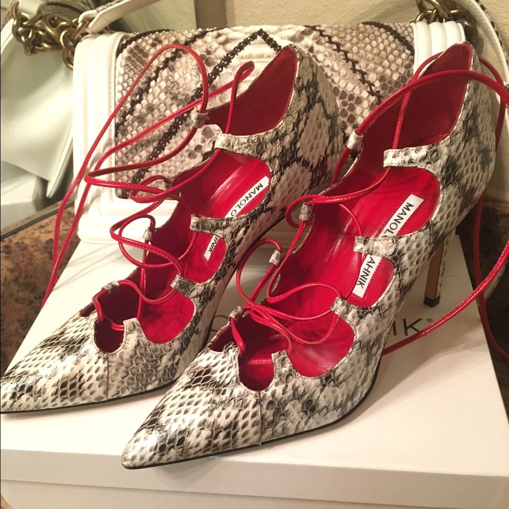 NFS💢 NEW AUTHENTIC MANOLO BLAHNIK